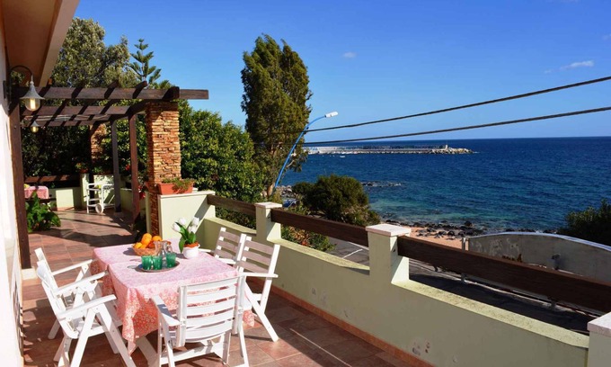 Cala Gonone House | Holiday home with air conditioning