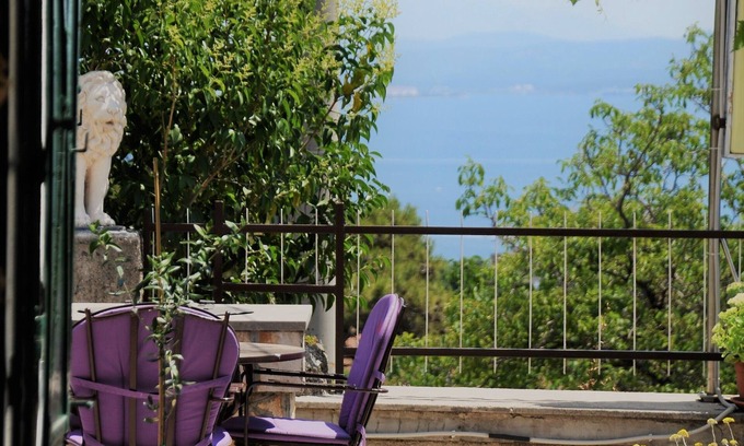 Rijeka House | Holiday Home with beautiful sea view and private wellness centar