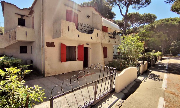 Rosolina Mare House | Holiday home with garden