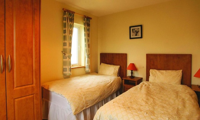 Doonbeg House | Holiday homes Doonbeg - EIR02104-FYA