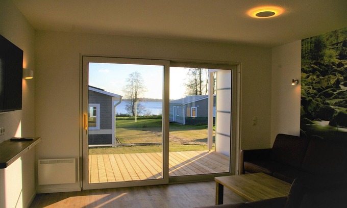 Klein Wittensee House | Holiday house (78 m²) with lake view for up to 6 people