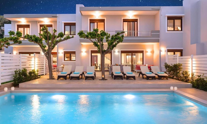 Georgioupolis House | Holiday house Georgioupoli for 1 - 12 persons with 4 bedrooms - Twin house