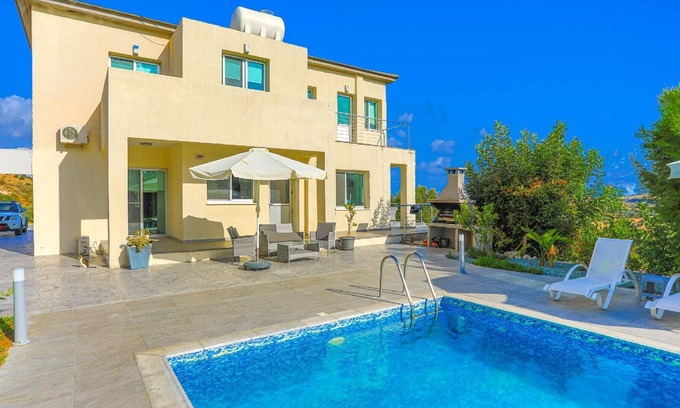 Goudi House | Holiday house Goudi for 1 - 7 persons with 3 bedrooms - Holiday home