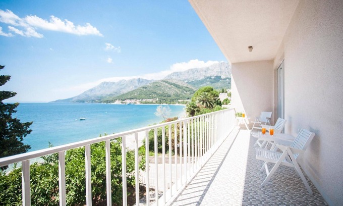 Gradac House | Holiday House in Podaca with Private Garage and Panoramic View