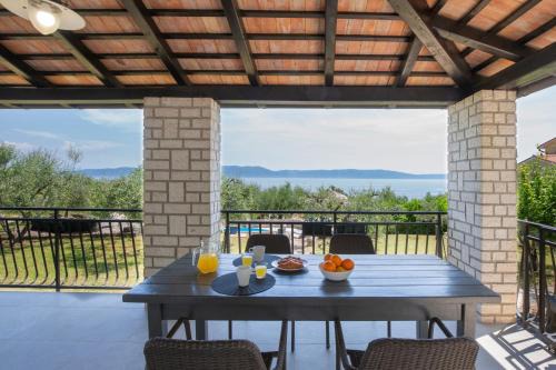 Drenje Apartment | Holiday House Istria with Private pool and Sea View