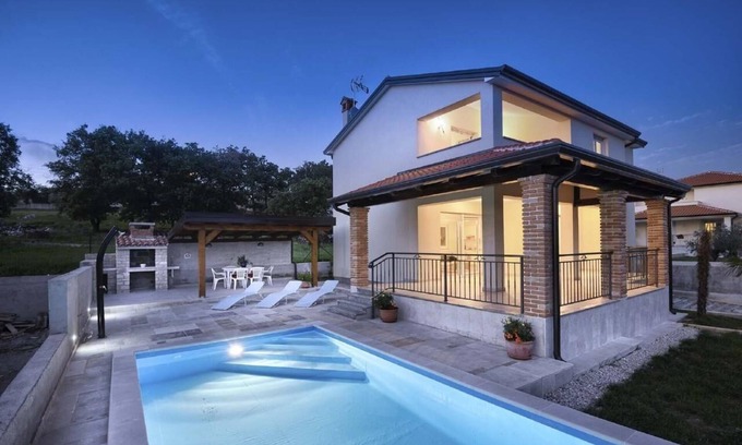 Rojci House | Holiday house Kastelir for 1 - 6 persons with 3 bedrooms - Holiday home