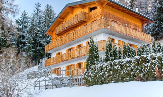 Riddes Ski Chalet | Holiday house La Tzoumaz for 1 - 22 persons - Detached holiday house