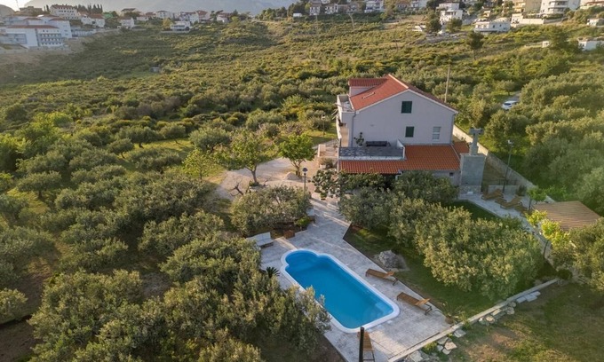 Mravince House | Holiday house Mravince for 1 - 6 persons with 4 bedrooms - Holiday home