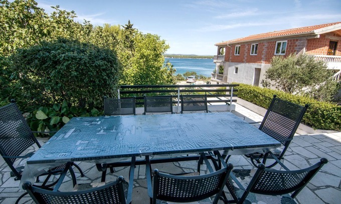 Tkon House | Holiday House Sea Breeze