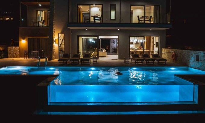 Galatas House | Holiday house Stalos for 1 - 14 persons with 6 bedrooms - Holiday house
