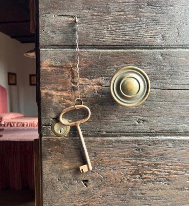 Roccastrada Apartment | Holiday in an antique Tuscan Farm apt IL LAGO
