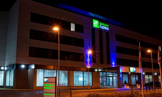Wath upon Dearne Hotel | Holiday Inn Express Rotherham North, an Ihg Hotel