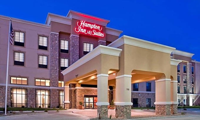 Dickinson Hotel | Holiday Inn Express Hotel & Suites Dickinson, an IHG Hotel