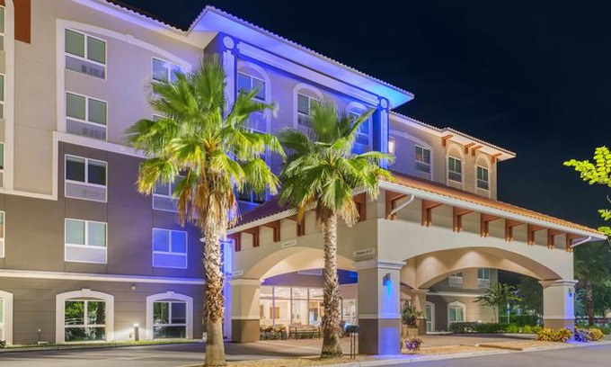 South Pinellas Community Council Hotel | Holiday Inn Express & Suites St. Petersburg - Madeira Beach, An IHG Hotel