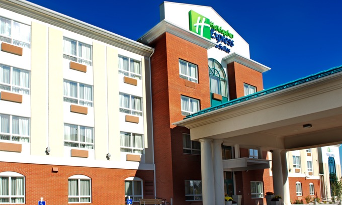 Edson Hotel | Holiday Inn Express Hotel & Suites Edson, an Ihg Hotel