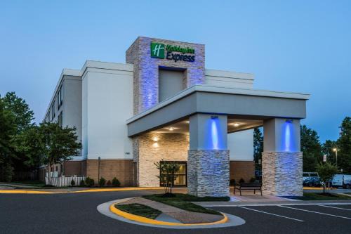 Lorton Hotel | Holiday Inn Express - Lorton by IHG
