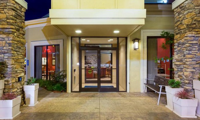Roseburg Hotel | Holiday Inn Express Roseburg