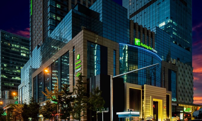 Shen He Hotel | Holiday Inn Express Shenyang North Station by IHG