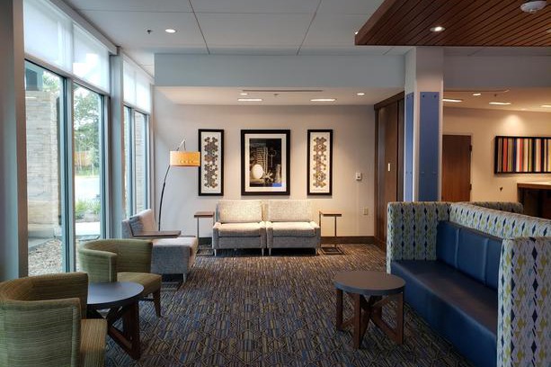 Port Wentworth Hotel | Holiday Inn Express & Suites Savannah N - Port Wentworth