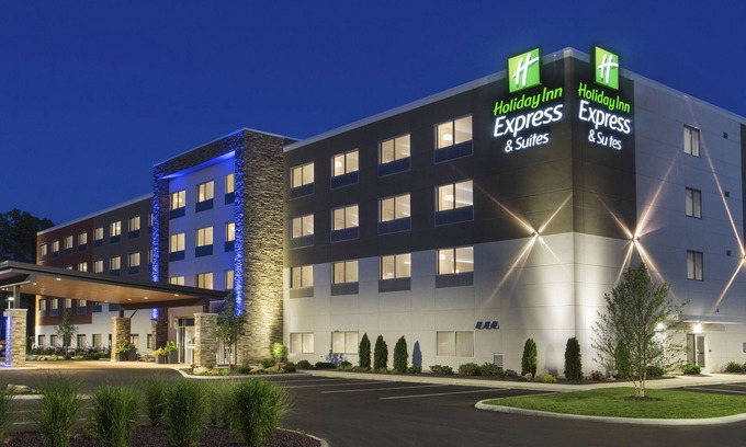 Medina Hotel | Holiday Inn Express & Suites Medina by IHG