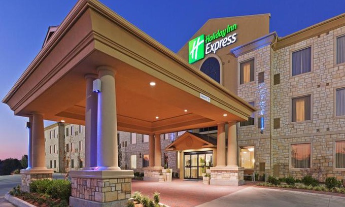 Quail Creek Hotel | Holiday Inn Express Hotel & Suites Oklahoma City Northwest