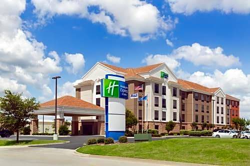 Shawnee Hotel | Holiday Inn Express Hotel & Suites Shawnee I-40, an IHG Hotel