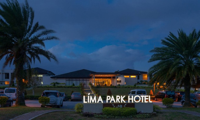 Malvar Hotel | Holiday Inn Hotel & Suites Batangas Limapark, an IHG Hotel
