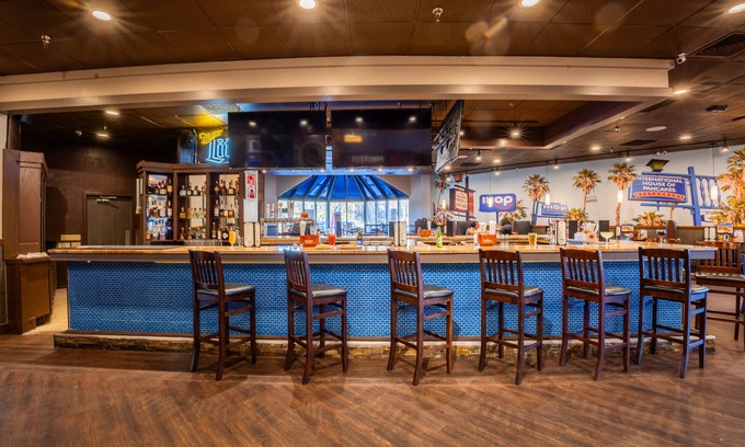 Brookfield Hotel | Holiday Inn Milwaukee Brookfield by IHG