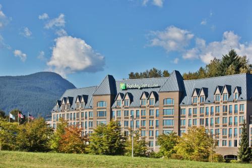 District of North Vancouver Hotel | Holiday Inn & Suites North Vancouver by IHG