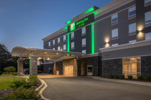 Decatur Hotel | Holiday Inn & Suites Decatur-Forsyth by IHG