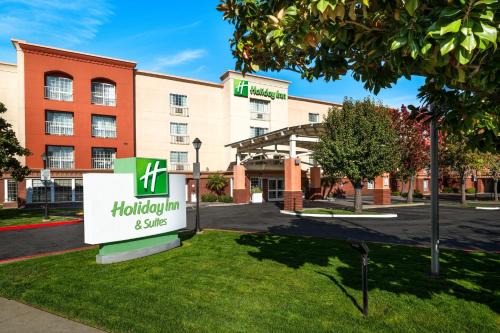 Shoreview Hotel | Holiday Inn & Suites San Mateo - SFO by IHG
