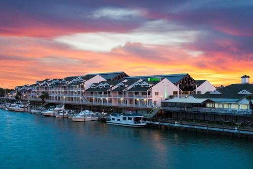 Indian Rocks Beach Resort | Holiday Inn & Suites Clearwater Beach S-Harbourside