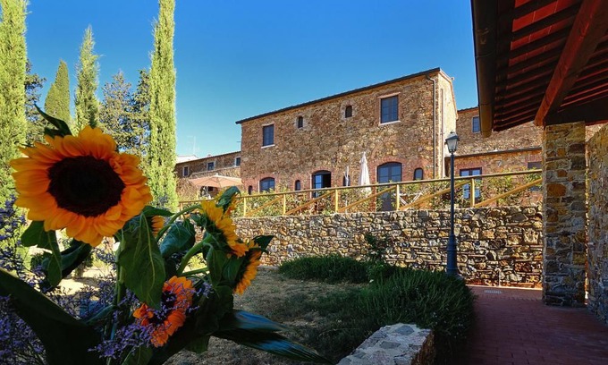 Casalappi Apartment | Holiday resort Antico Borgo Casalappi, Campiglia Marittima in Riviera degli Etruschi - 4 persons, 1 bedroom