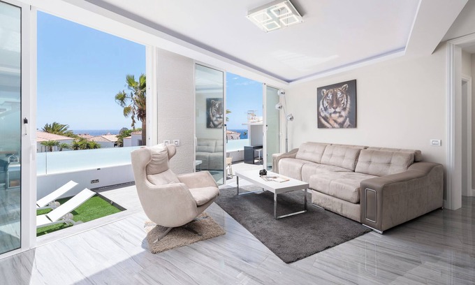 Complejo turistico Amarilla Golf Villa | Holiday Villa 'Karat Villa Ocean Golf' with Sea Views, Wi-Fi and Air Conditioning