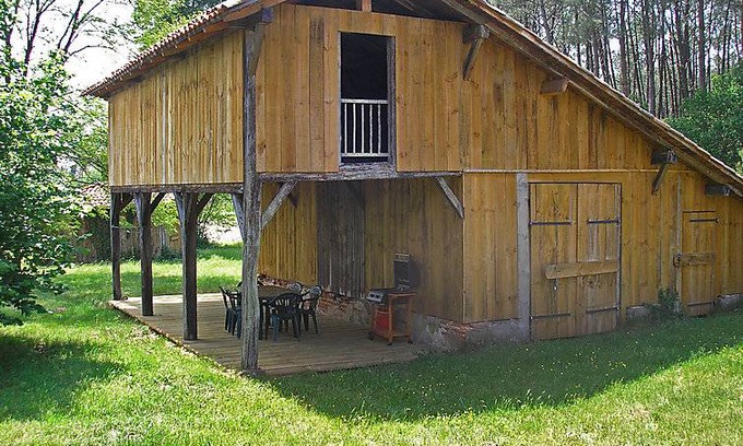 Leon House | HOLLEBARDE