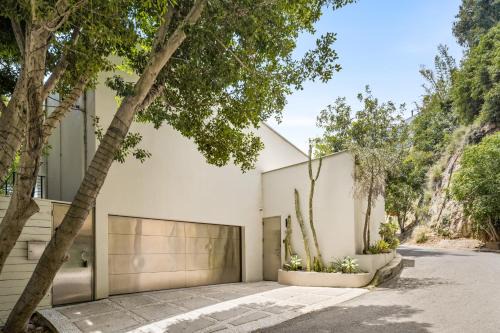 Hollywood Hills West Villa | Hollywood Hills Serenity