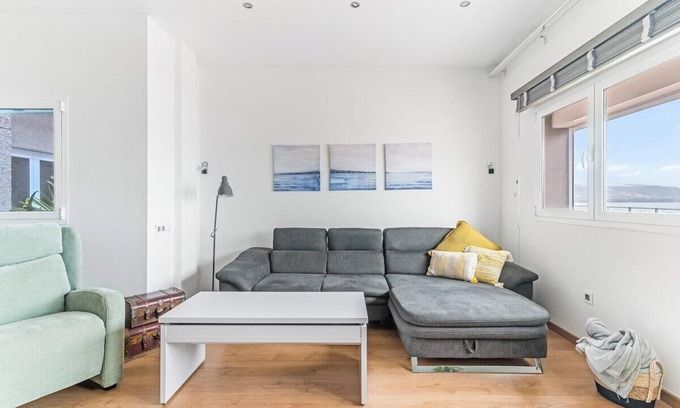 Las Palmas de Gran Canaria Apartment | Home2Book Stylish Front Line Las Canteras Beach