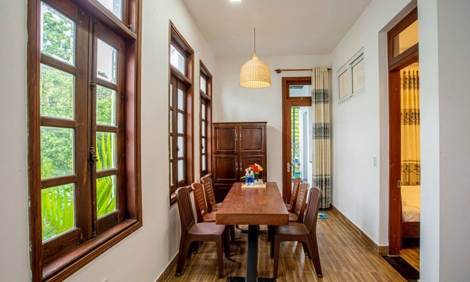 Thuy Xuan Villa | HOME 2 - Second Floor with 2 bedrooms(05 people)