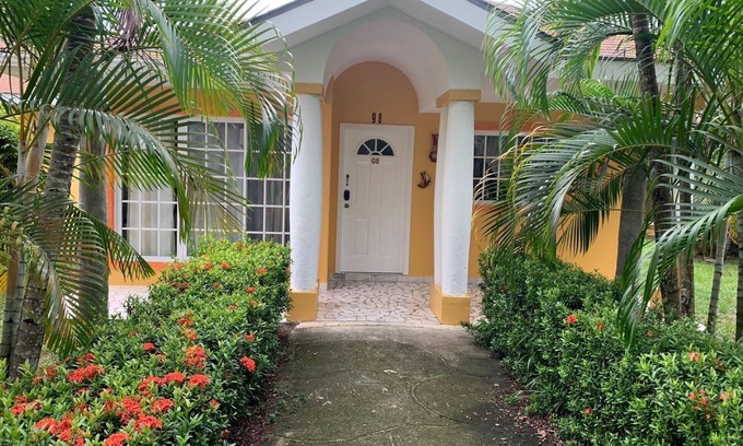 Sector 3 Villa | Home at the beach!