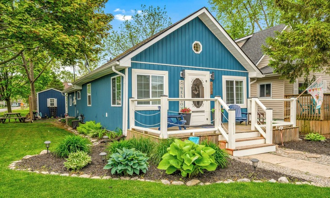 Crystal Beach Cottage | Home Away From Home