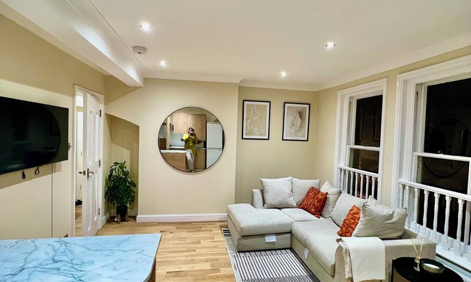 South Norwood Apartment | Home away from home, in the centre of London