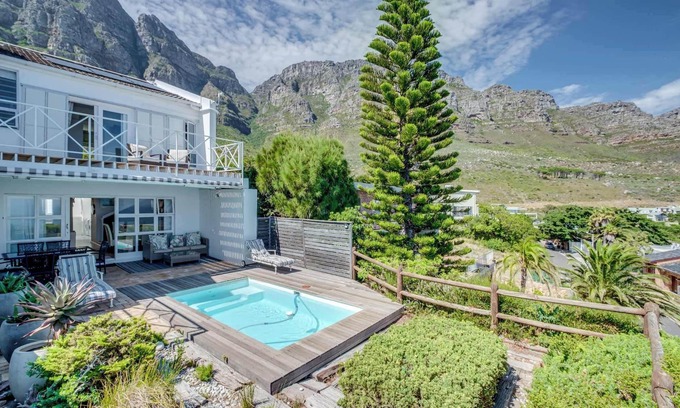 Camps Bay Apartment | Home Away from Home w Ocean Views and Pool The Kestrel