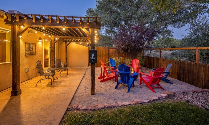 Moab House | Home Downtown | Indoor Pool | Fenced Backyard