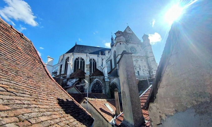Saint-Florentin Apartment | Home - Escalier - Séjour à Saint Florentin