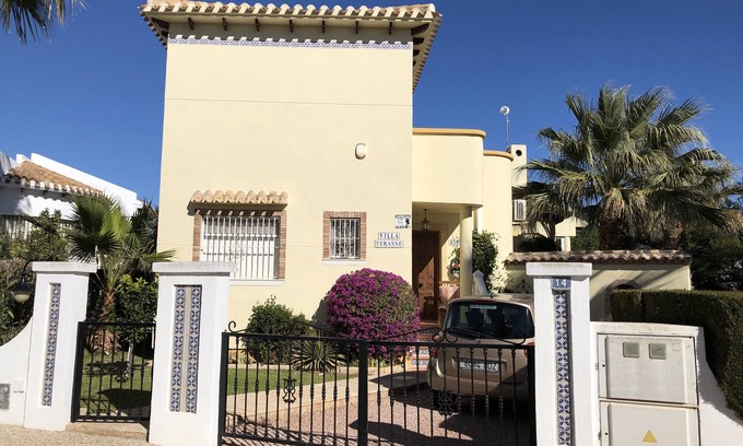 Orihuela Costa Villa | Home from home detached three bed villa