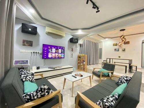 Kempas House | Home in Johor Bahru Near By Paradigm Mall JB