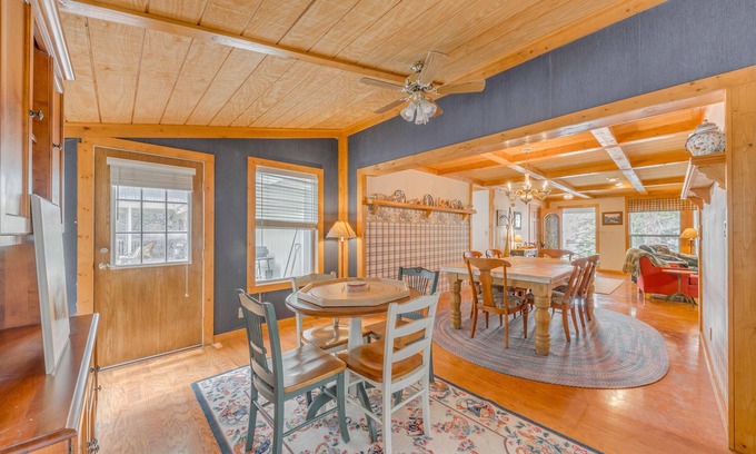 Bear Park House | Home Near Lincoln National Forest w/Private Sauna