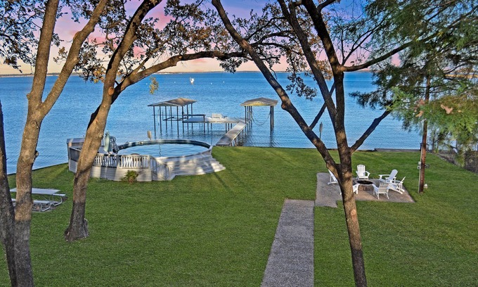 Kemp House | Home on the Lake w/Pool and Boat Dock