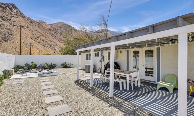 Palm Springs House | Home w/Stunning Mountain Views in Palm Springs!