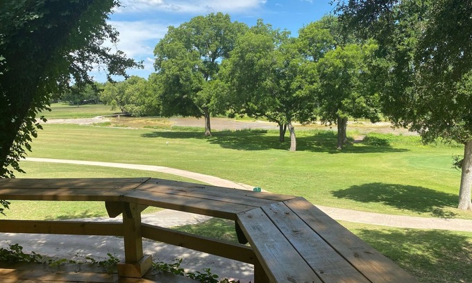 Salado House | HOME WITH A VIEW! Mill Creek and Golf Course
